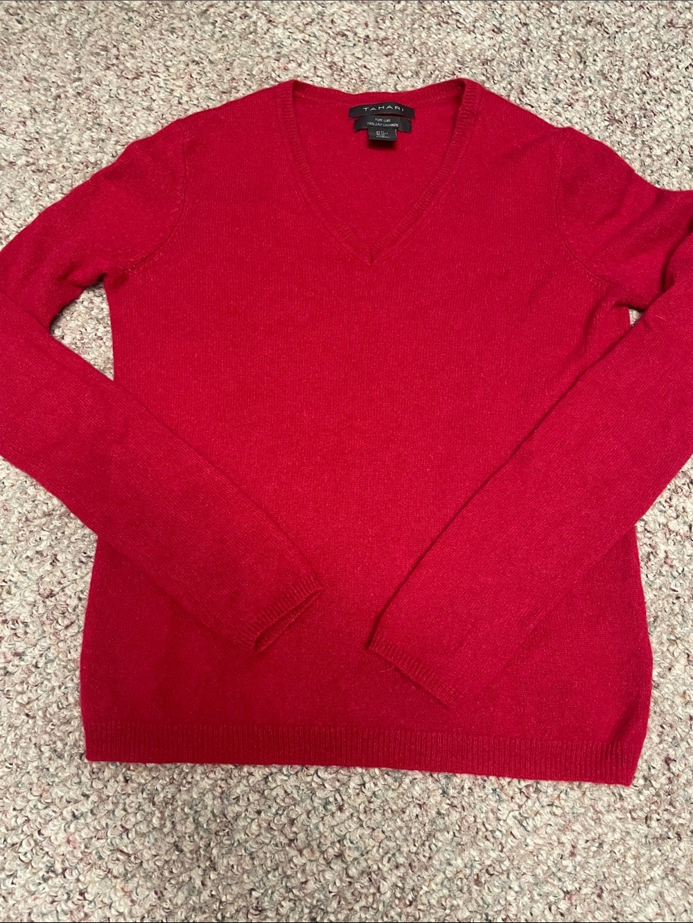 Tahari 100% cashmere 2 ply  Bright Red V-Neck Sweater